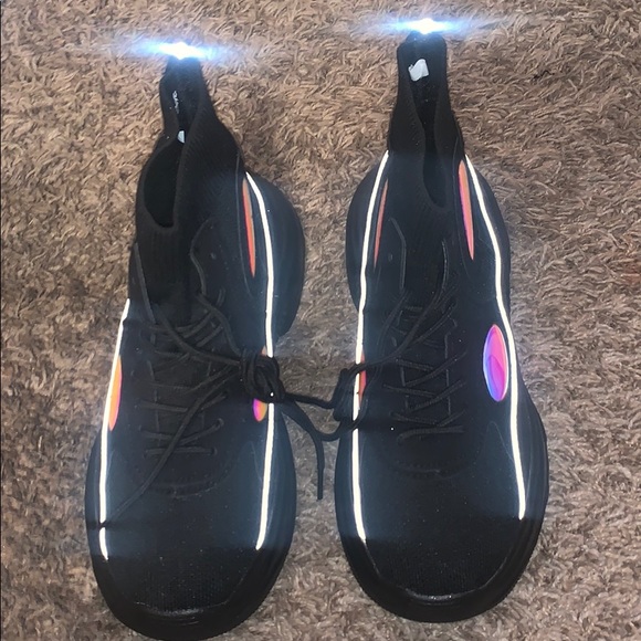 Black sneakers (women shoe) - Picture 2 of 5